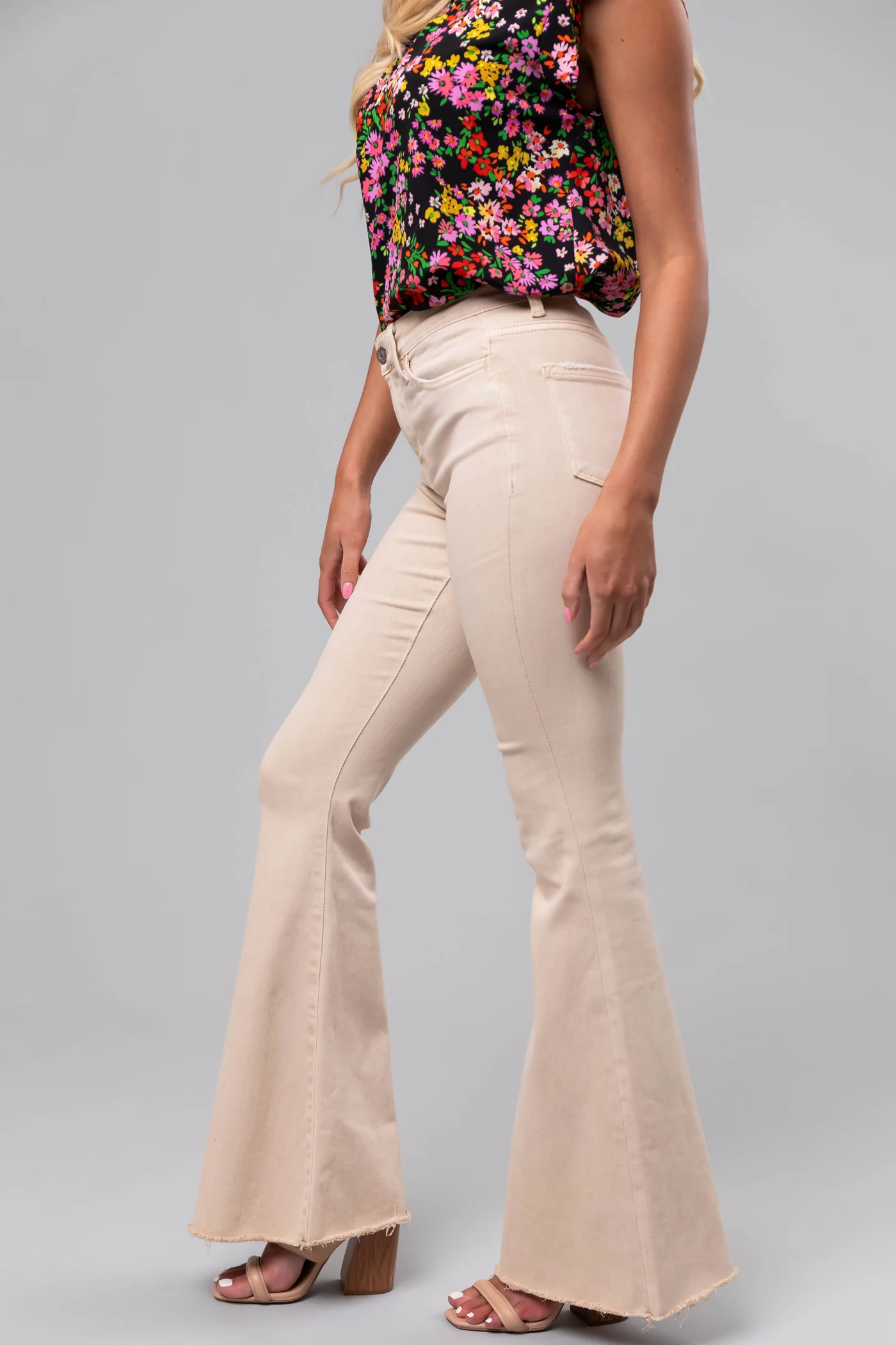 BDG Ruched V-Front Flare Jean: The Perfect Blend of Style and Comfort
